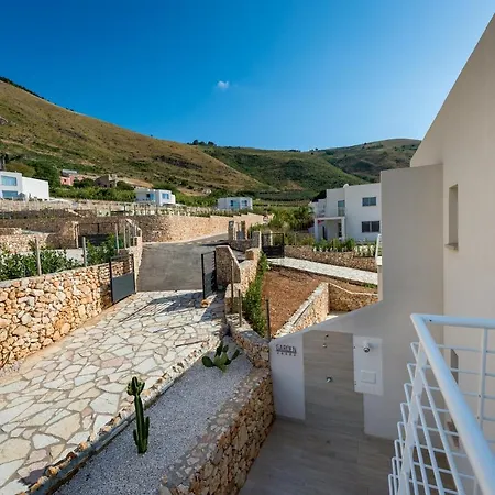 Giardino Degli Allori - Flores كاستيلاّماري ديل غو